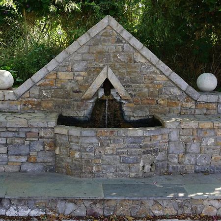 Lotza Traditional House Salakos Luaran gambar